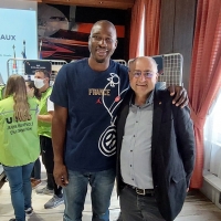 Morhange ville Terre de jeux 2024 : Christian Stinco invité à la Tournée des Drapeaux « Paris 2024 à Metz »,par le Président du Département Monsieur Patrick Weiten.